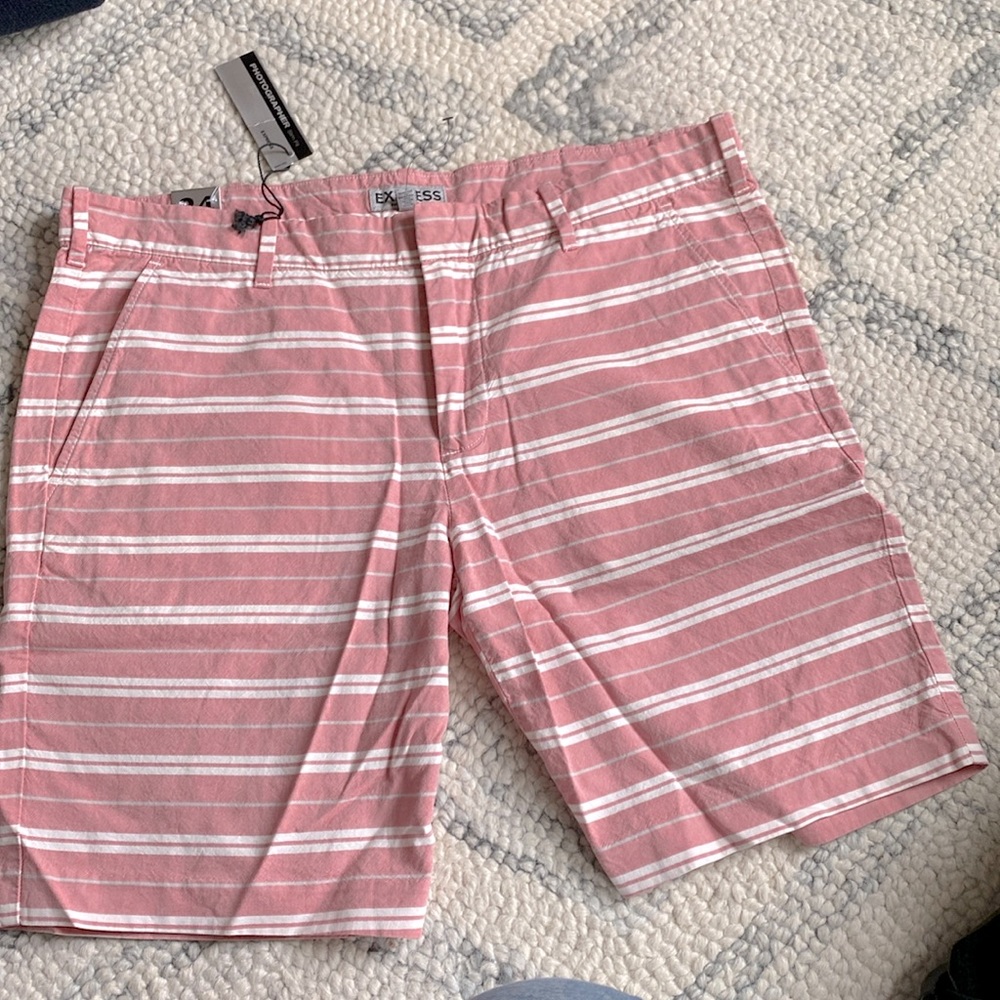 Men’s striped Express Slim Fit short